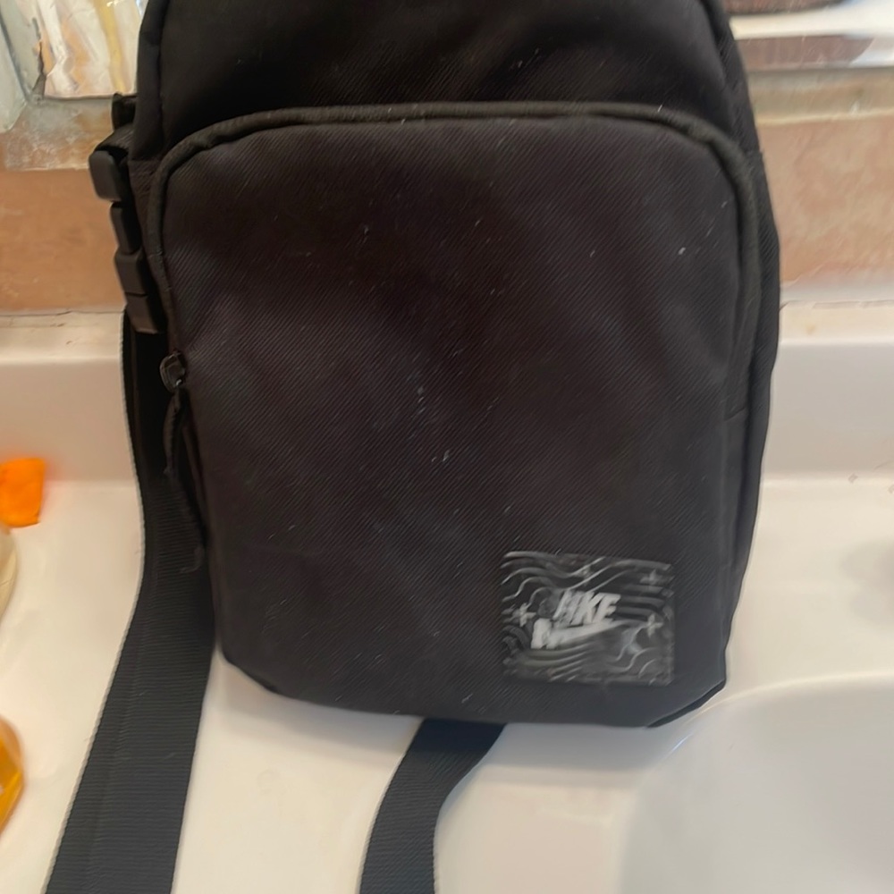 Nike messenger bag good condition very usable